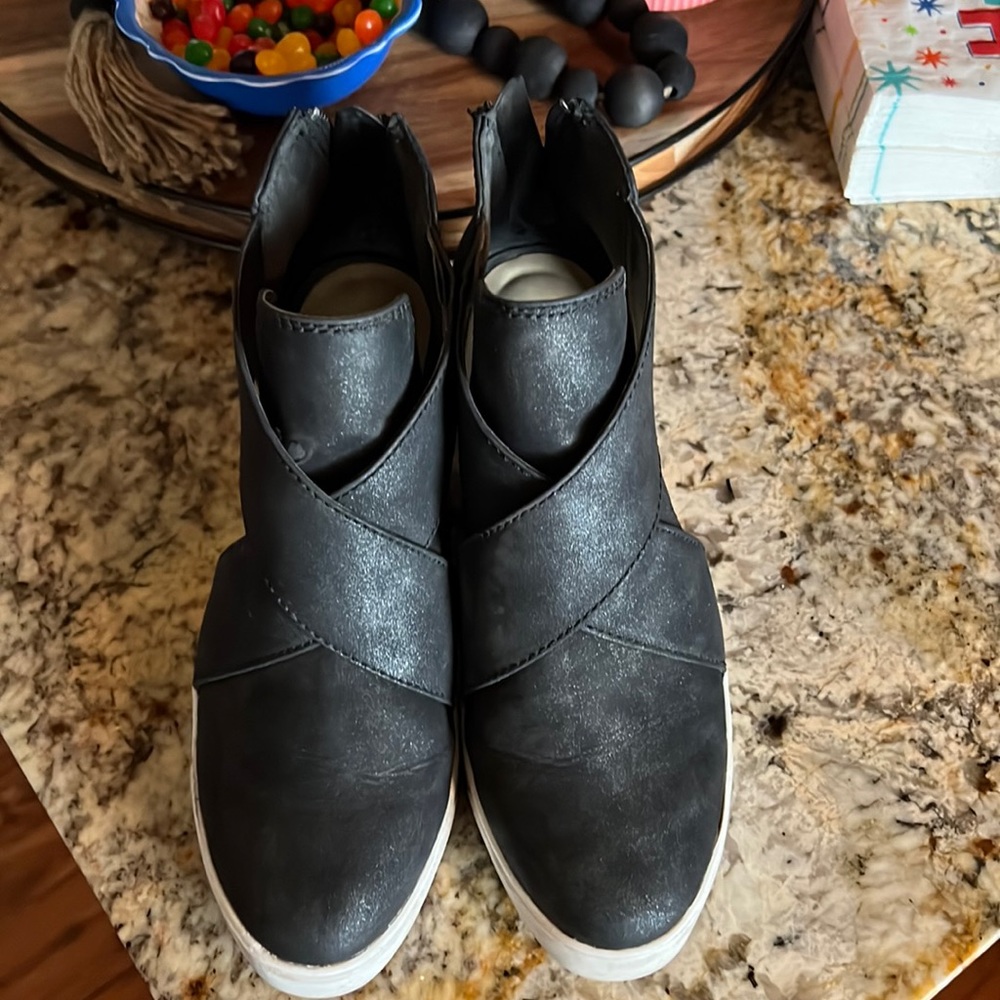 Maurice’s Wedges